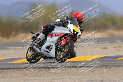 media/Sep-10-2022-SoCal Trackdays (Sat) [[a5bf35bb4a]]/Turn 6 (1140am)/